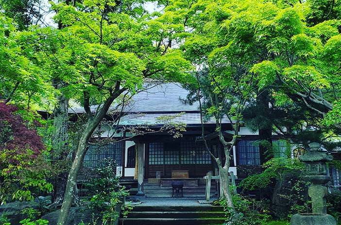 覚園寺の写真
